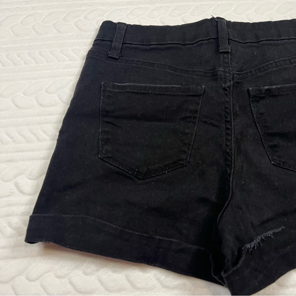 💗 No Boundaries- Women’s Denim Shorts - Picture 6 of 7